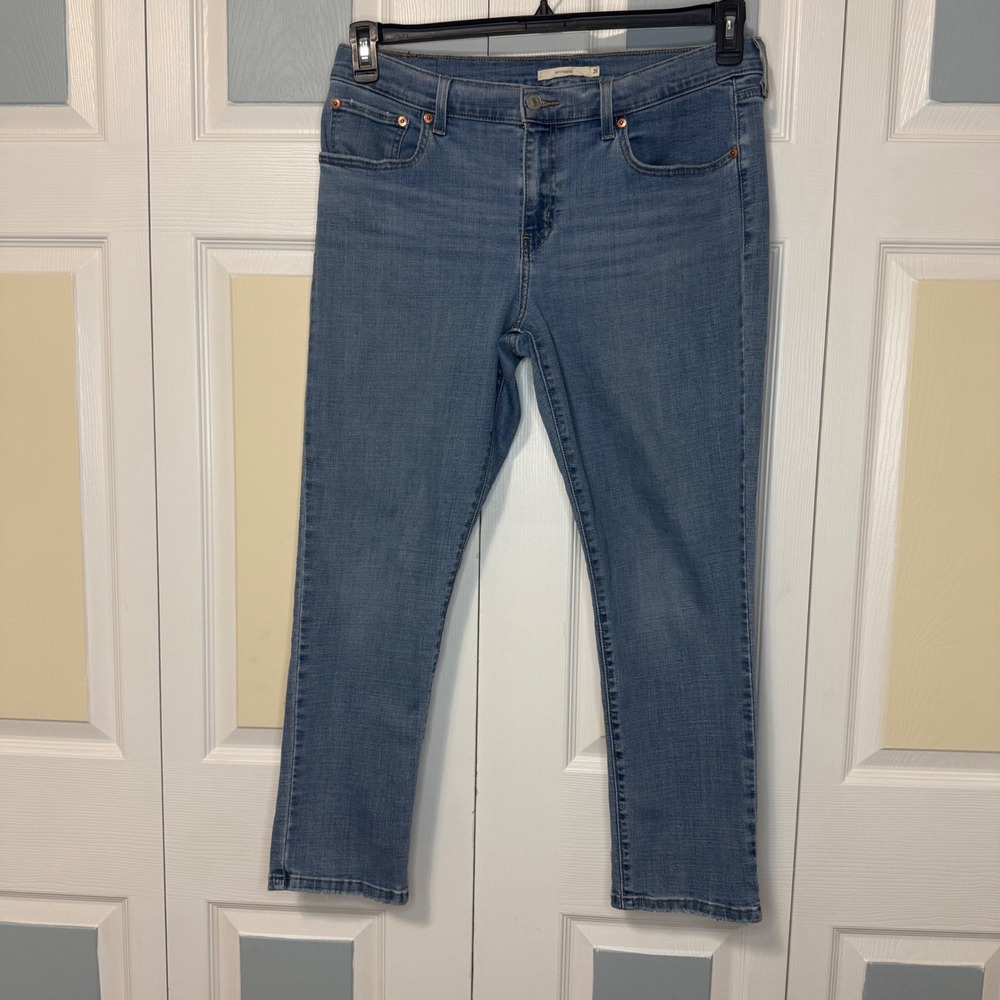 Levi Strauss & Co Boyfriend Jeans Medium Wash Cropped Leg Women Size 31